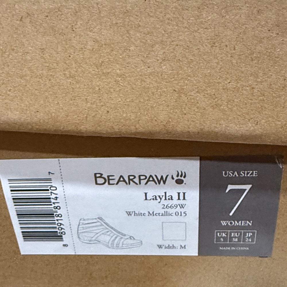 Bearpaw Layla II white metallic sandals - Picture 2 of 4